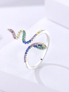 2025 Snake Year Ladys Minor Fortune Snake Shaped Ring S925 Pure Silver Stackable Lucky Design Fashionable Jewelry Accessory