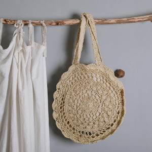 กระเป๋าถือหวายทรงกลมขนาดใหญ่สำหรับผู้หญิงดีไซน์โปร่งกระเป๋าทอฟางแฮนด์เมดสำหรับเดินทางลำลองชายหาดกระเป๋าสะพายไหล่ฤดูร้อน