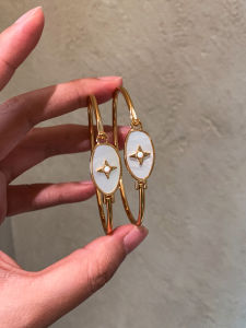Natural Mother of Pearl Four-Pointed Star Golden Bracelet for Women Stackable Luxury Minimalist Elegant High-End Feeling Bracelet
