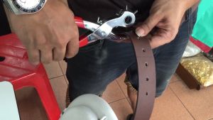 ที่เจาะเข็มขัดรูหนัง คีมเจาะรูเข็มขัด ที่เจาะรูเข็มขัด ที่เจาะรูอเนกประสงค์ ที่เจาะหนัง สามารถเลือกขนาดความกว้างขอรูได้ 6ขนา