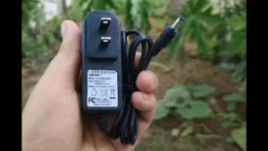 Củ sạc adapter 3.8mm cho áo điều hòa nhật bản suki điện áp 8.4V - 2A sạc nhanh