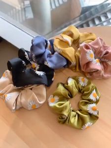 Korean Daisy Scrunchies Elastic Hair Band Tie Accessories Women Pengikat Rambut Wanita 碎花大肠发圈