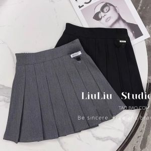 กระโปรงสั้นทรงเอพับสไตล์นักเรียนสำหรับเด็กผู้หญิง กระโปรงสั้นสีดำ ฤดูใบไม้ผลิและฤดูใบไม้ร่วง กระโปรงสั้น JK สำหรับเด็กโต สีพื้น