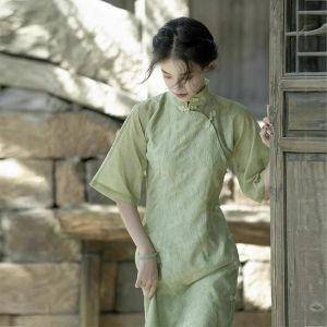 Elegant Traditional Style Cheongsam Dress