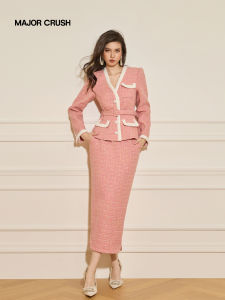 French Elegance Rosy Design Dress Set