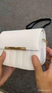 Tas Selempang Wanita Sling Bag Polos Bahan Kulit Sintetis