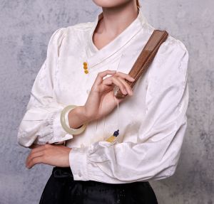 New Chinese Style Satin Surface Embroidery Base White Shirt National Trend Front Pleated Skirt Top Womens Fashion Clothing