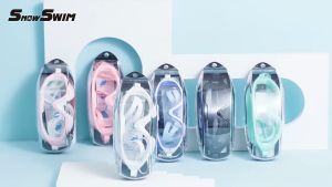 Manila Swimming Goggles for Adults: Still Goggles with Anti-Fog and Waterproof Earplugs