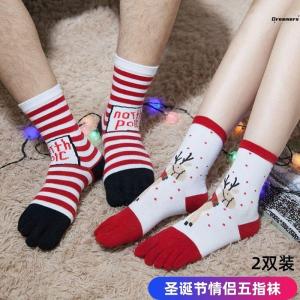 ถุงเท้าคริสต์มาสห้านิ้ว ถุงเท้าครึ่งแข้งลายการ์ตูน ของขวัญวันหยุดสำหรับคู่รักและเพื่อนๆ ถุงเท้าครึ่งแข้งห้านิ้วสำหรับสวมใส่ในบ้าน