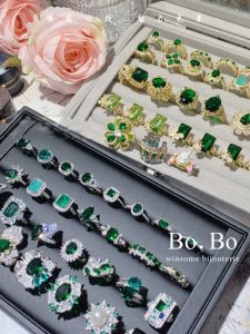 Bright Imitation Peacock Emerald Index Finger Ring Female French Retro Emerald Imitation Jade Crystal Green Egg Noodle Ring