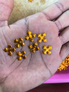 ดอกลูกปลาติดว่าว ดอกลูกปลา ดอกตอก ลูกปลาติดว่าว ดอกตอกติดว่าว ตกแต่งว่าวให้สวยงาม ดอกจิกติดว่าว ว่าวจุฬา ว่าวปักเป้า ดอกติดว่าวจุฬา