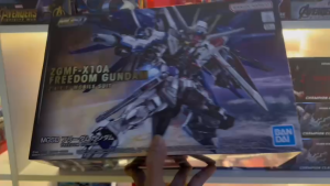 Mô Hình Bandai MGSD Freedom - Master Grade SD Gundam - Gundam SEED - Chính Hãng