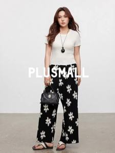 Romantic and Simple Black and White Printed Elastic Waist Pleated Cropped Pants