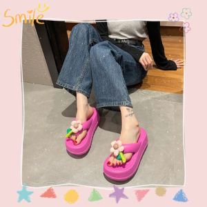 Sheii มาแรง รองเท้าหูหนีบสีพื้น ติดดอกไม้น่ารักมาก สีสันสดใส วัสดุยางนิ่มน้ำหนักเบา พื้นกันลื่น ใส่สบายสุดๆต้องตำ