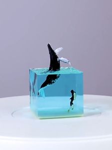 【Local Delivery】Whale Diver Ocean Decoration with Light Whale Diver Night Light Cube for Home Room Decoration