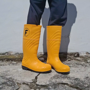 Sepatu Boots Tinggi Foshan F Yellow - Boots Air PVC APD Kontruksi Proyek Ujung Besi