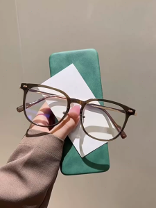 Chic Glasses for Women Men Anti Radiation Myopic Eyewear with Case Grado Eyeglasses 0 50 100 150 200 250 300 350 400 Mirror
