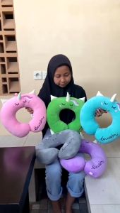Bantal Lembut untuk Nyaman: Bantal Leher Karakter Motif Unicron