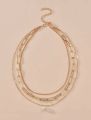 Vòng cổ choker. 