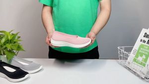 2022 Korean Style Summer Mesh Lady shoes slip on Women Breathable Womens Walking Shoes COD