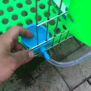 ที่ให้น้ำกระต่าย ที่ให้น้ำอัตโนมัติ ถ้วยให้น้ำอัตโนมัติ อุปกรณ์สัตว์เลี้ยง แบบติดกรง ขนสัตว์ไม่เปียก เหมาะสำหรับฟาร์ม