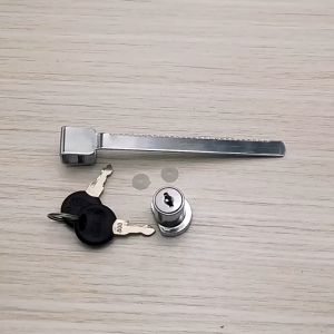 DiyHomeIpoh 【🇲🇾hole free】Glass Cabinet Lock Glass Door Lock Sliding Window Lock Sliding Door Lock kunci pintu kaca kabinet showcase lock Zigzag Lock 玻璃锁 橱柜锁 免打孔