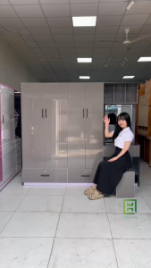 TỦ NHỰA ĐÀI LOAN LIỀN BÀN TRANG ĐIỂM GƯƠNG LED CAO 1M8 NGANG 2M05 SÂU 47CM MÀU XÁM + TẶNG GHẾ