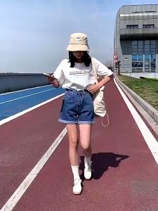 YOUYO Women Summer Waist Denim Shorts Classic Vintage Wide Leg A-Line Casual Jeans Rolled Hem Loose Short Pants with Poc
