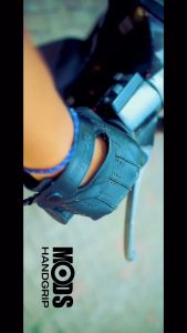 Hayaidesu Handgrip MODS VESPA CLASSIC - Hand Grip Motor Vespa Klasik Vespa Tua (Ujung Tertutup)