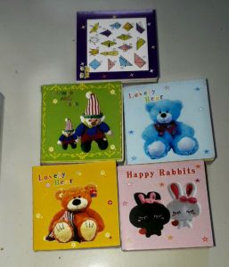 Sét 500 tờ giấy in hoa văn nhiều màu để xếp hạc kích thước 53mm*53mm hoặc 40mm× 40mm