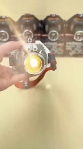 Đèn Pin Đội Đầu Siêu Sáng 2 Pin dung lượng lớn 3000mAh ánh sáng 3 mầu Model T928 sáng có zoom chiếu xa gần sáng