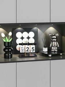 Luxurious Entrance Decorations Violent Bear TV Cabinet Decorative Accessories High-End Minimalist Style Home Decoration