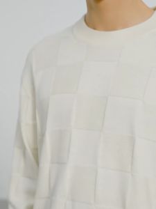 Solid Color Round Neck Sweater for Men: Korean Style Fashion Checkerboard Plaid Sweater & Men's Bottoming Sweater