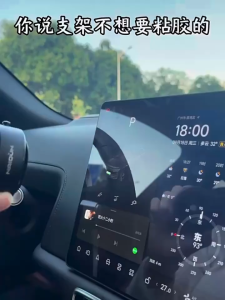 แท่นวางโทรศัพท์มือถือแม่เหล็กหมุนได้ 360° สีเงิน Cool Silvery สำหรับ Magsafe และรถยนต์