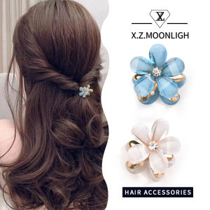 กิ๊บติดผมขนาดเล็ก ดอกไม้คริสตัลใหม่ หรือที่ด้านบนเป็นกิ๊บติดผมที่จับได้ในอินเตอร์เน็ตดารา ชุดสร้างของ X.z.Moonlight