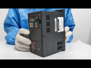 1.5KW 2.2KW Frequency Inverter 220V To 380V VFD VSD Single Phase To Three Phase Variable Frequency Drive Motor Speed Controller