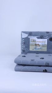 แผ่นรองเปลี่ยนสัตว์เลี้ยง ซักแล้วใช้ซ้ำได้ เพื่อฝึกสุนัขเข้าห้องน้ำ แผ่นรองผ้าอ้อมกันรั่ว ผ้าอ้อมแมวกันน้ำ 4 ชั้น