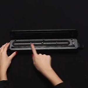 Máy hút chân không thực phẩm cầm tay Vacuum Sealer kèm sẵn 10 túi - Máy hàn miệng túi lực hút siêu mạnh mức độ hàn 3-9 giây máy hút chân không máy hút chân không thực phẩm gia đình