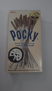 Bánh Pocky Kem Cookies & Cream 40G/hộp nhập khẩu Thái Lan