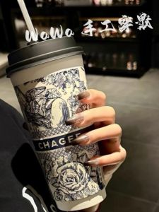 Handmade Gradient Gold Dark Mirror Powder Detachable Wearable Nail Art White Enhancing Autumn Winter Wedding Nails False Nails