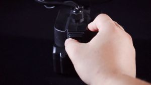 【2เกียร์】พัดลมไร้สายขนาดเล็กกลางแจ้ง 21V ความจุสูงแบบพกพา 15 ชั่วโมงอายุการใช้งานแบตเตอรี่ลิเธียมอุตสาหกรรมพัดลมข้างเตียงสำหรับสำนักงานหอพัก พัดลมตั้งแคมป์ไร้สาย พัดลมไร้สาย พัดลมชาร์จไฟ พัดลมตั้งโต๊ะ พัดลมเล็ก ปรับความแรงลมได้ 2 ระดับ พัดลมมินิ