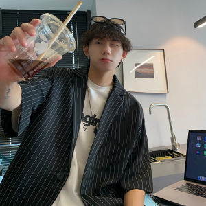 Ice Silk Short Sleeve Mens Blazer Summer Thin Design Stripe Pattern Casual Style Fashion Brand Hong Kong Style Outerwear