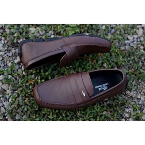 Sepatu Pria Kulit Slip On Pantofel Loafer Hitam