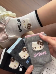 Tất nữ hoạt hình mèo nổi 3D dễ thương IN TOUR chất cotton cao cấp co giãn tốt không bai xù phong cách ulzzang Hàn Quốc