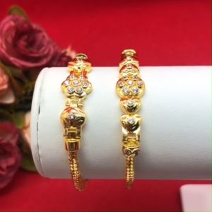 สร้อยข้อมือทองลายกระดูกดอกไม้ฝังเพชร ความยาว 6.5-7 นิ้ว งานสวย ชุบทอง ใส่ออกงาน ข้อมือแฟชั่น ใช้ได้ทุกโอกาส