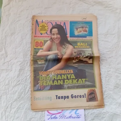 koran tabloid mingguan berita wanita NOVA cover VONNY CORNELLYA jadul lawas lama