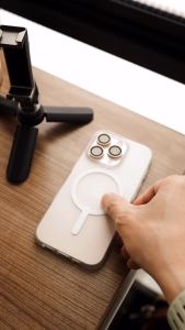 Ốp 16 / Pro / Max ZAGG Essentials Hampton Snap Lite mỏng nhẹ hỗ trợ sạc nam châm