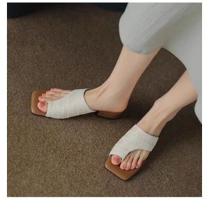 Dép Đế Xuồng Dệt Kiểu Pháp Cổ Điển Cho Nữ Mùa Hè 2025 Dép Đế Xuồng Đế Thấp Bằng Cao Su Màu Trơn Cho Nữ Thường Ngày