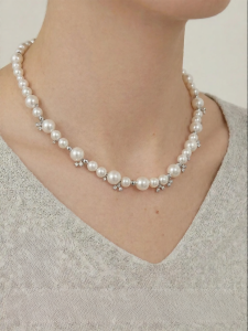 YISHU | High Class Pearl and Zircon Necklace Locking Necklace
