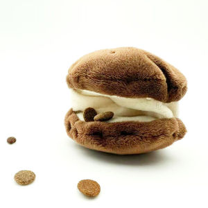 Interactive dog puzzle toy used for intelligence training and controlling diet dog snack puzzle toy fun slow food toy，gift.